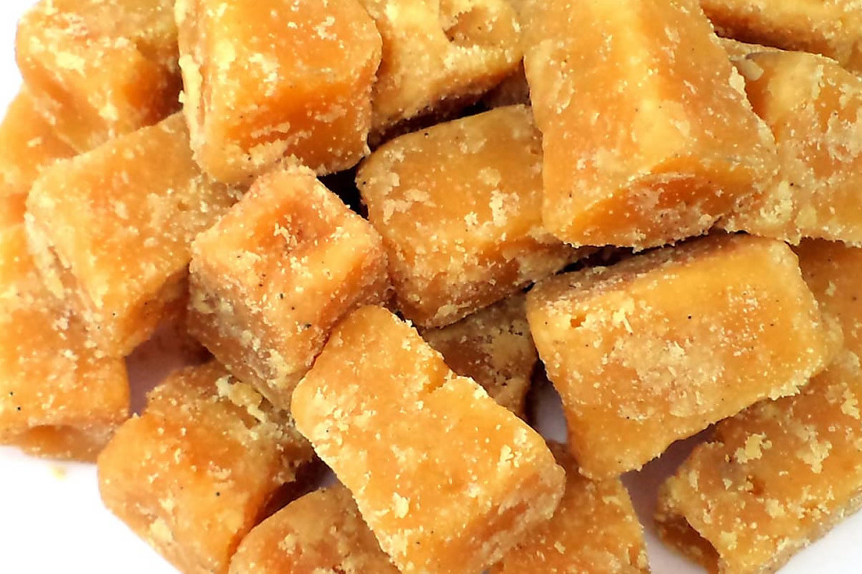 Gur (Jaggery)